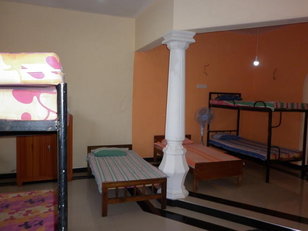 Seetha'S Hostel Negombo Szoba fotó