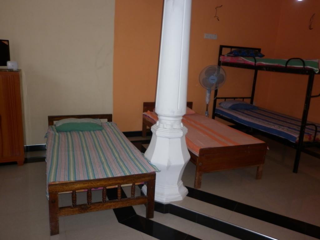 Seetha'S Hostel Negombo Szoba fotó